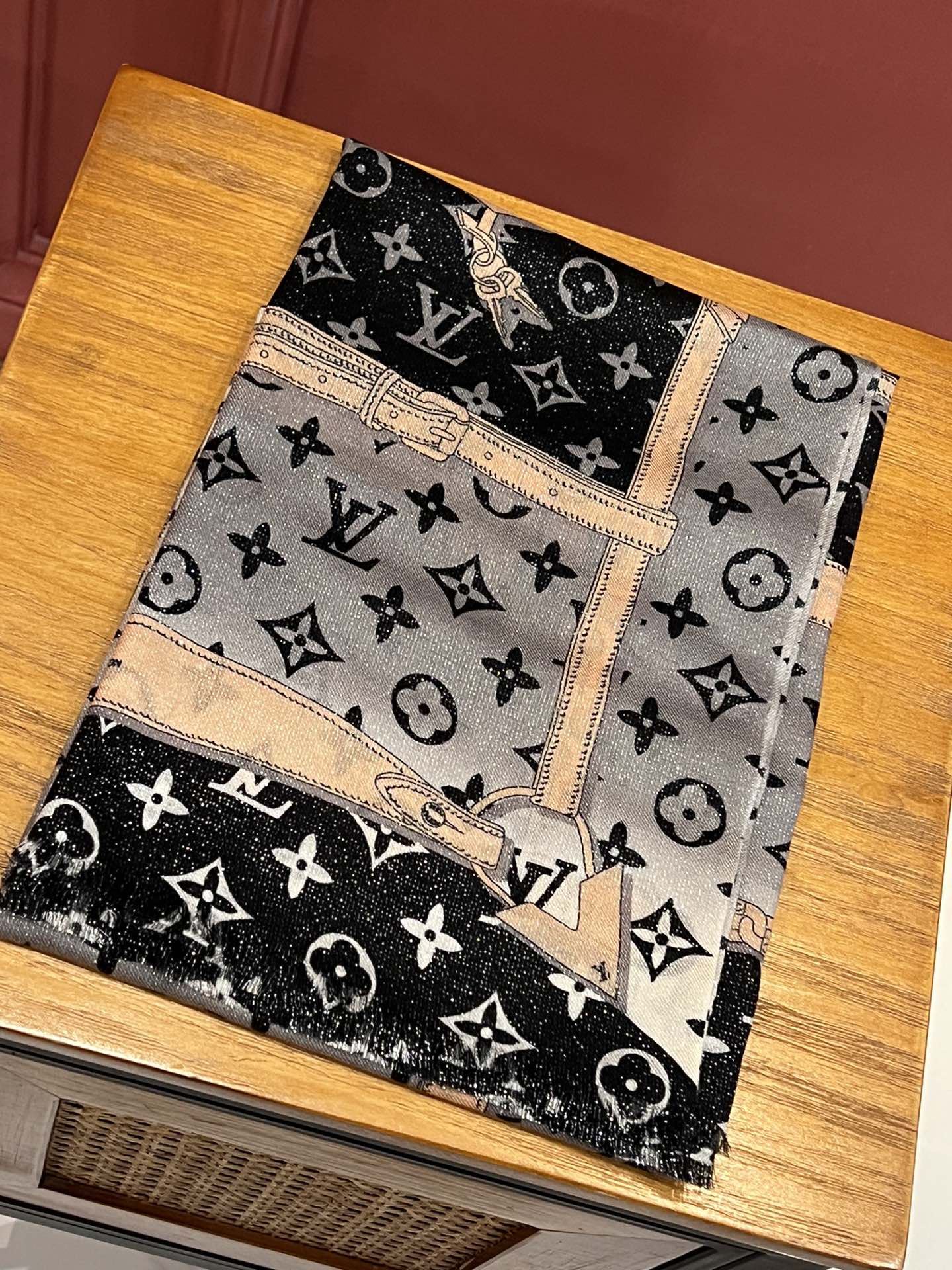 Louis Vuitton Scarf